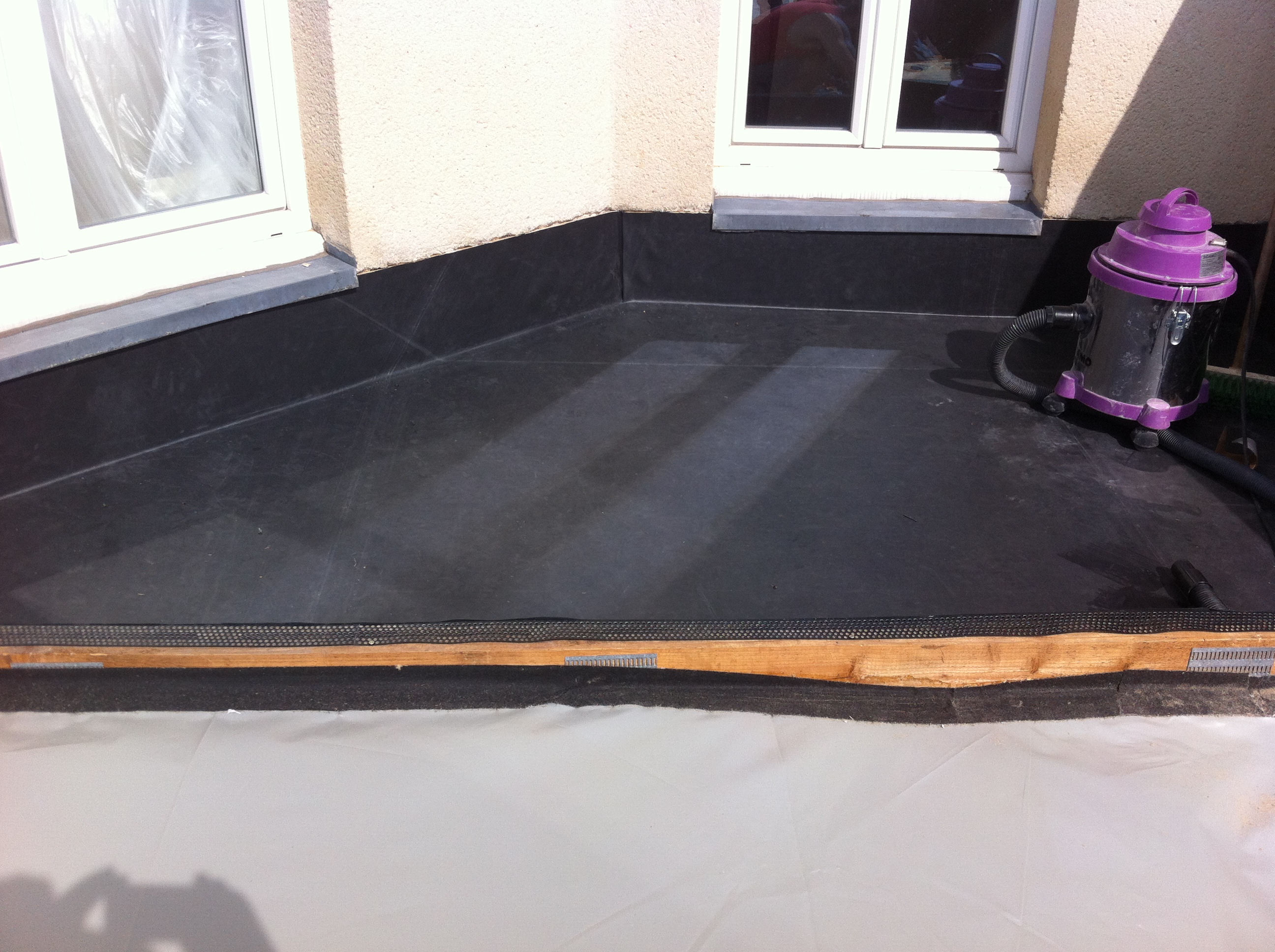 Remplacement d'une membrane EPDM en toiture terrasse